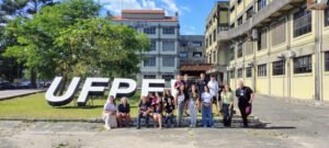 Alunos da EMEF Ferreira Vianna participam de oficina do projeto Mestres Doceiros do Futuro